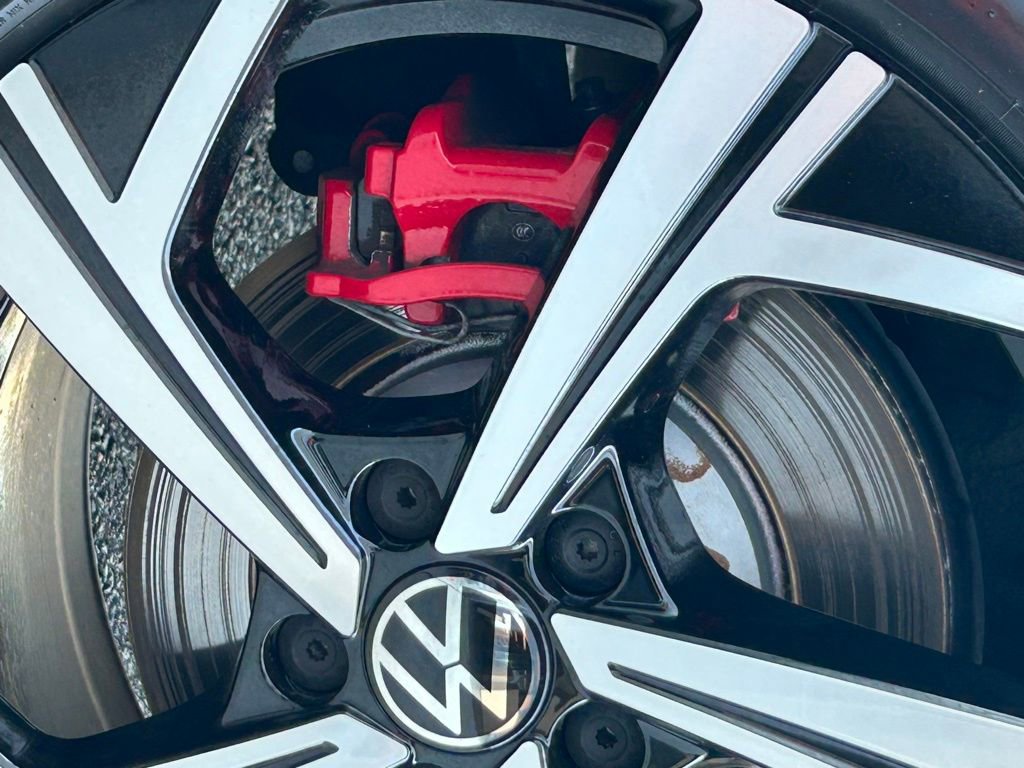 Used 2025 Volkswagen GTI SE w/ SE Leather Seating Package image 61