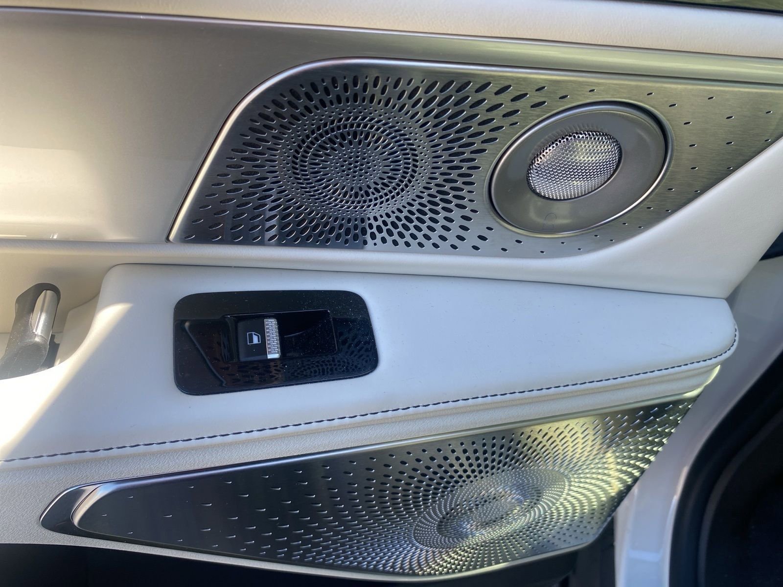 Used 2024 Lincoln Nautilus Black Label image 21