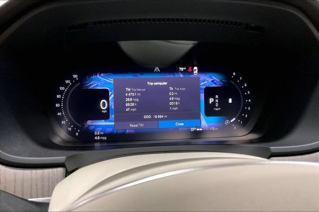 Certified 2025 Volvo V90 B6 Cross Country Plus AWD/4WD image 22