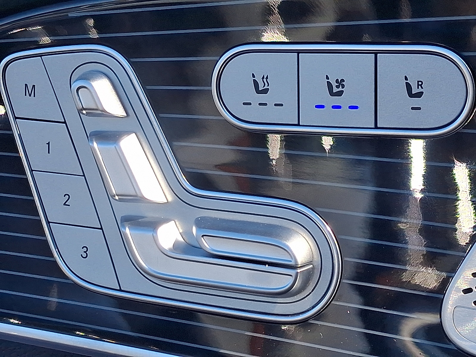 New 2026 Mercedes-Benz GLE 450 4MATIC image 17