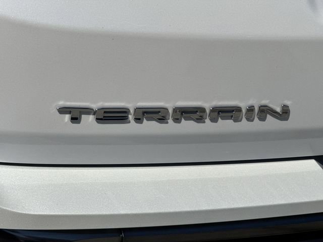 Used 2023 GMC Terrain AT4 w/ LPO, Floor Liner Package AWD/4WD image 32