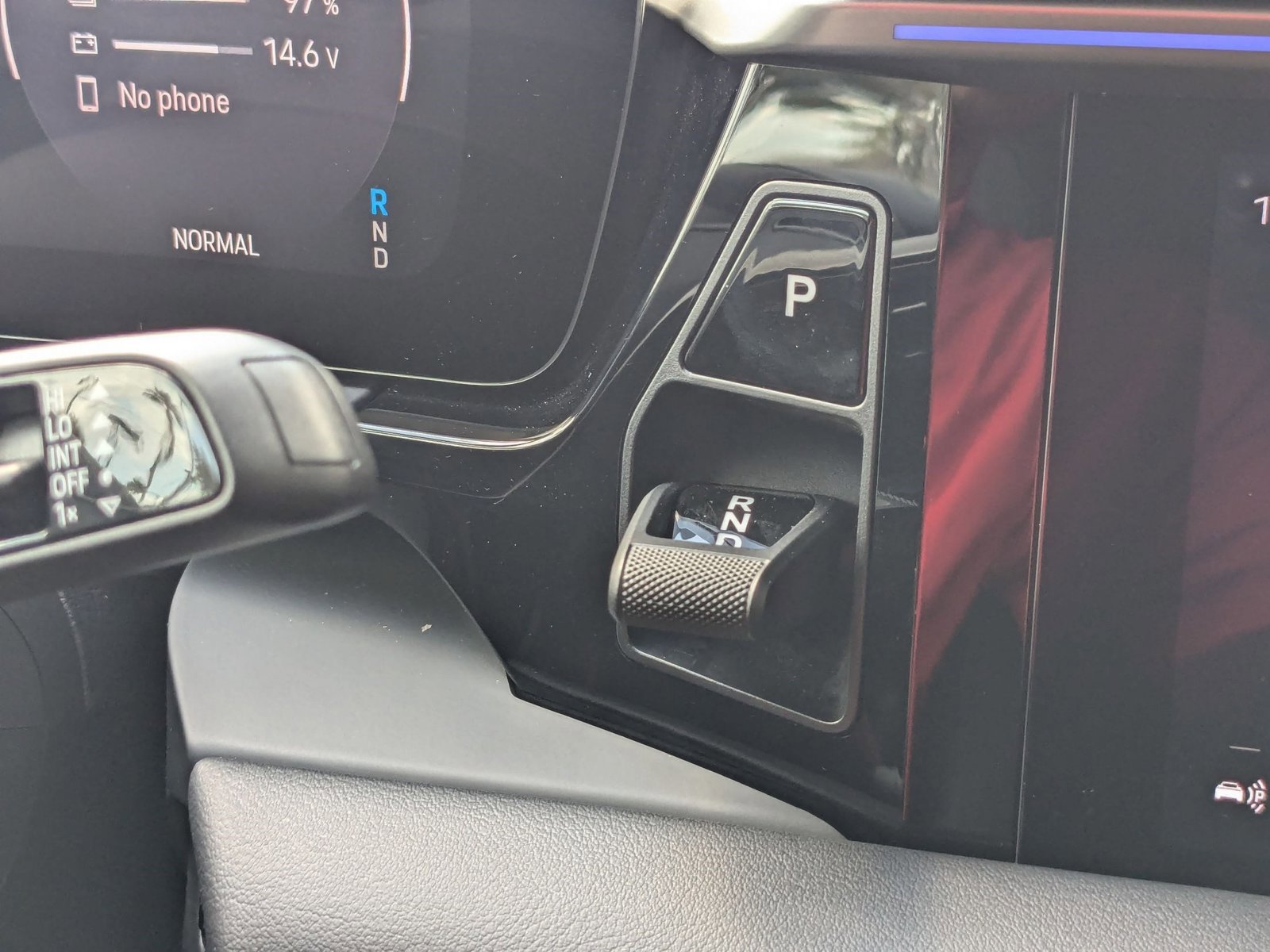 New 2025 Porsche Macan Electric RWD image 19