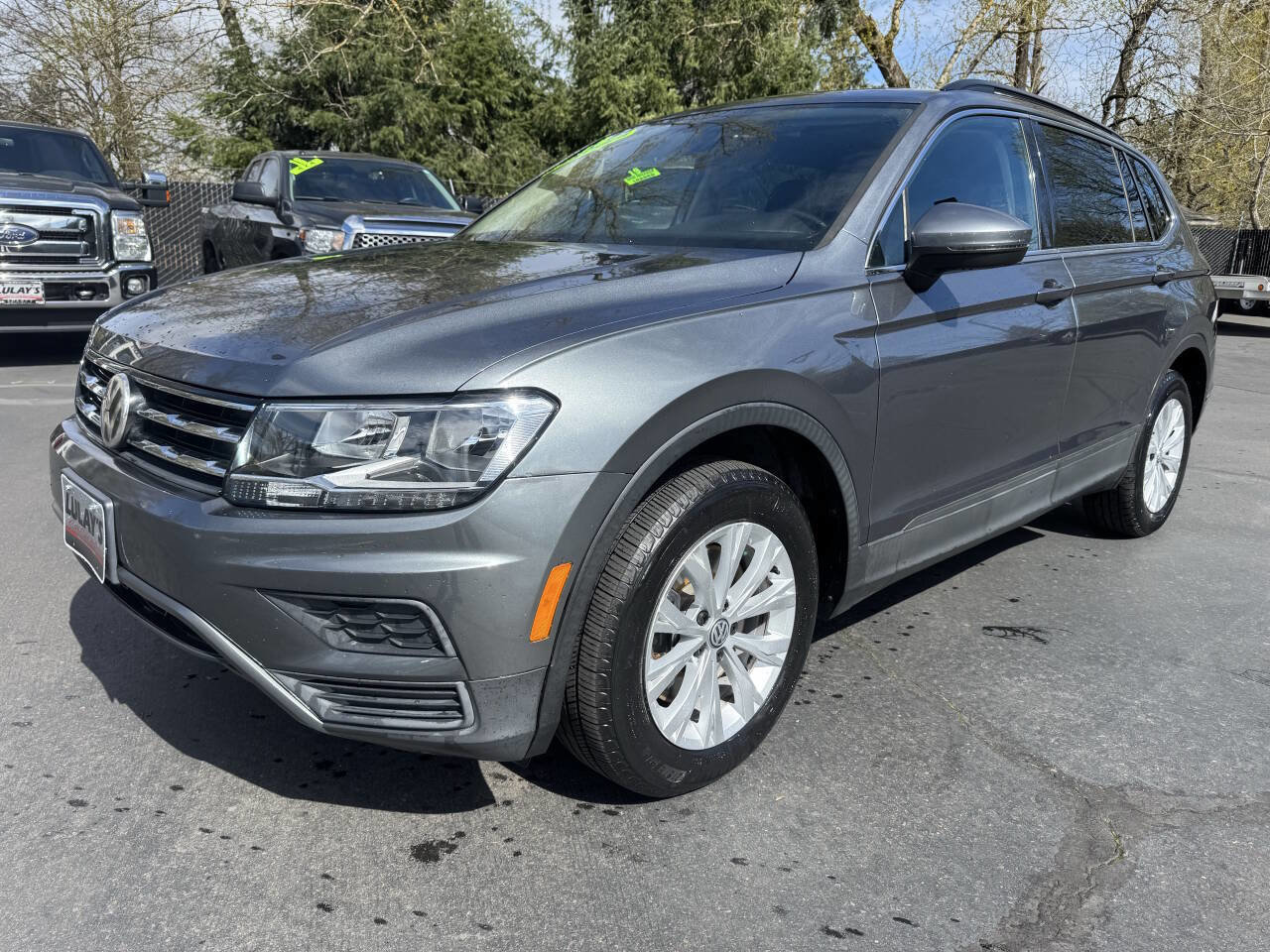 Used 2019 Volkswagen Tiguan SE w/ Panoramic Sunroof Package