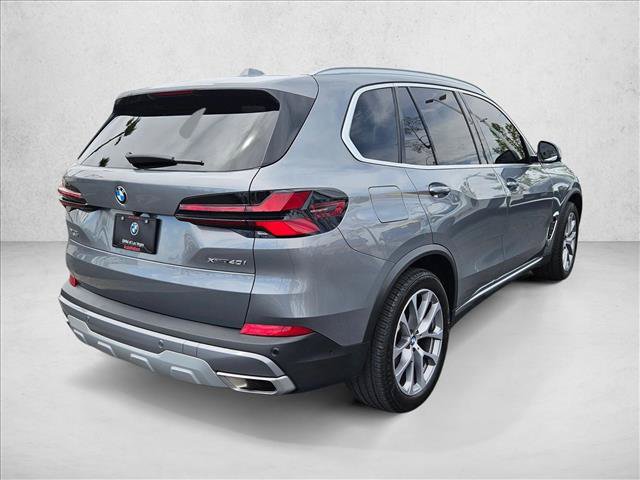 Certified 2024 BMW X5 xDrive40i w/ Premium Package AWD/4WD image 5