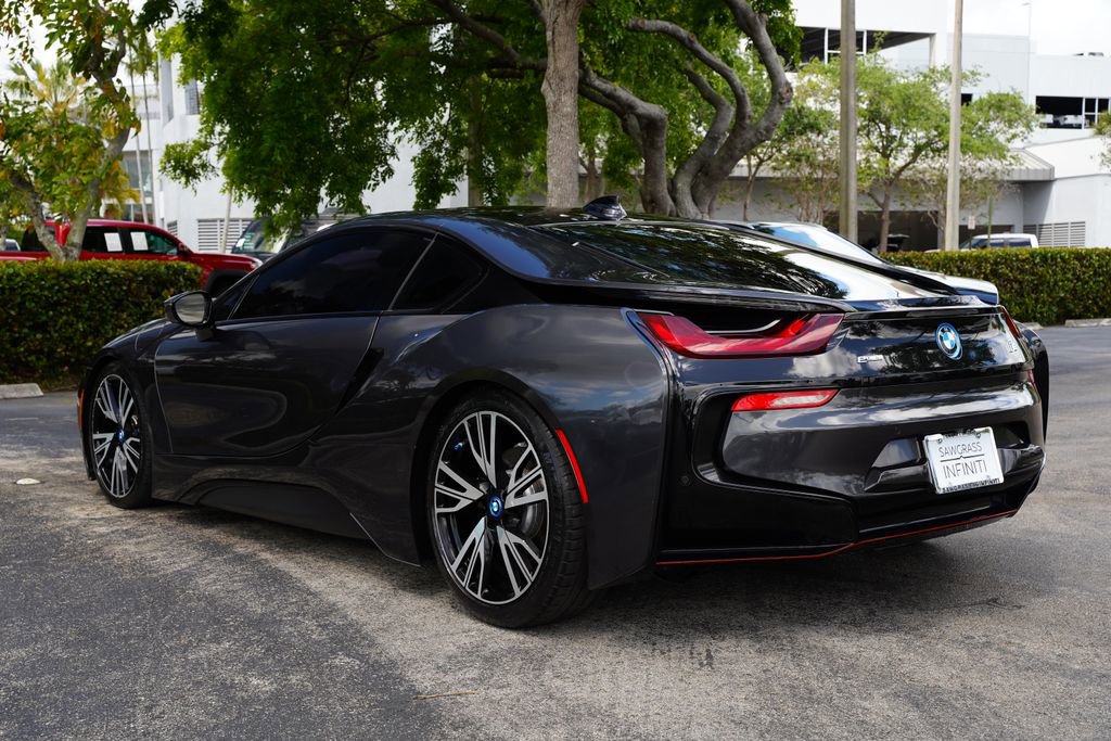 Used 2015 BMW i8 image 9