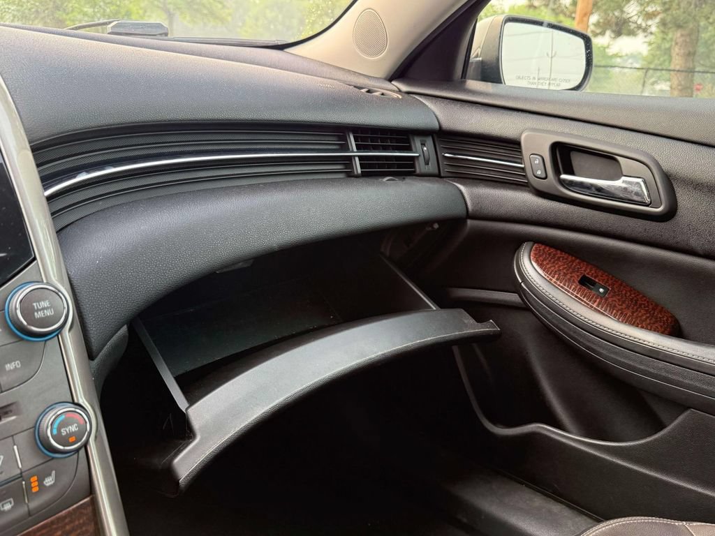 Used 2013 Chevrolet Malibu LTZ FWD image 23