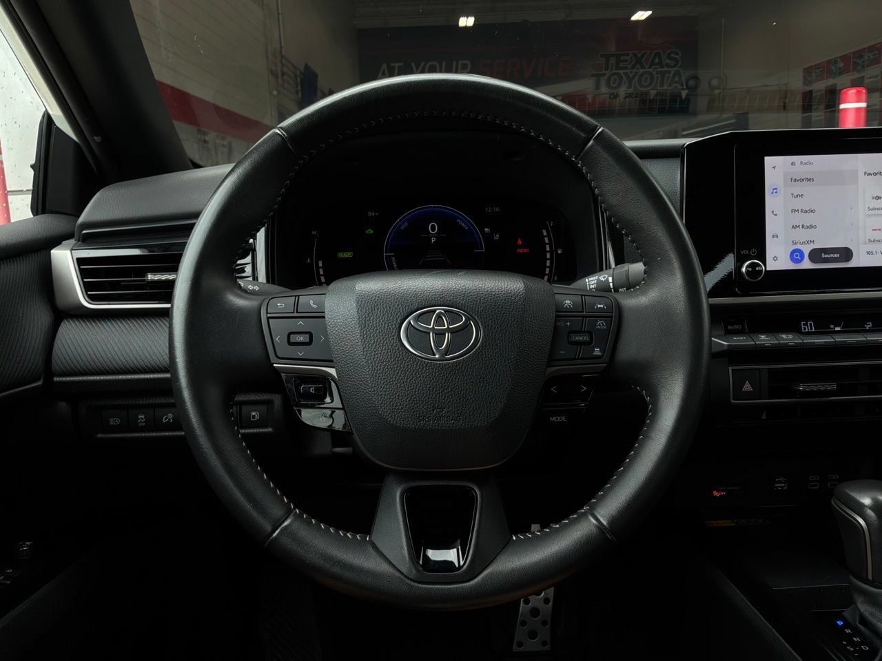 Used 2025 Toyota Camry SE FWD image 34