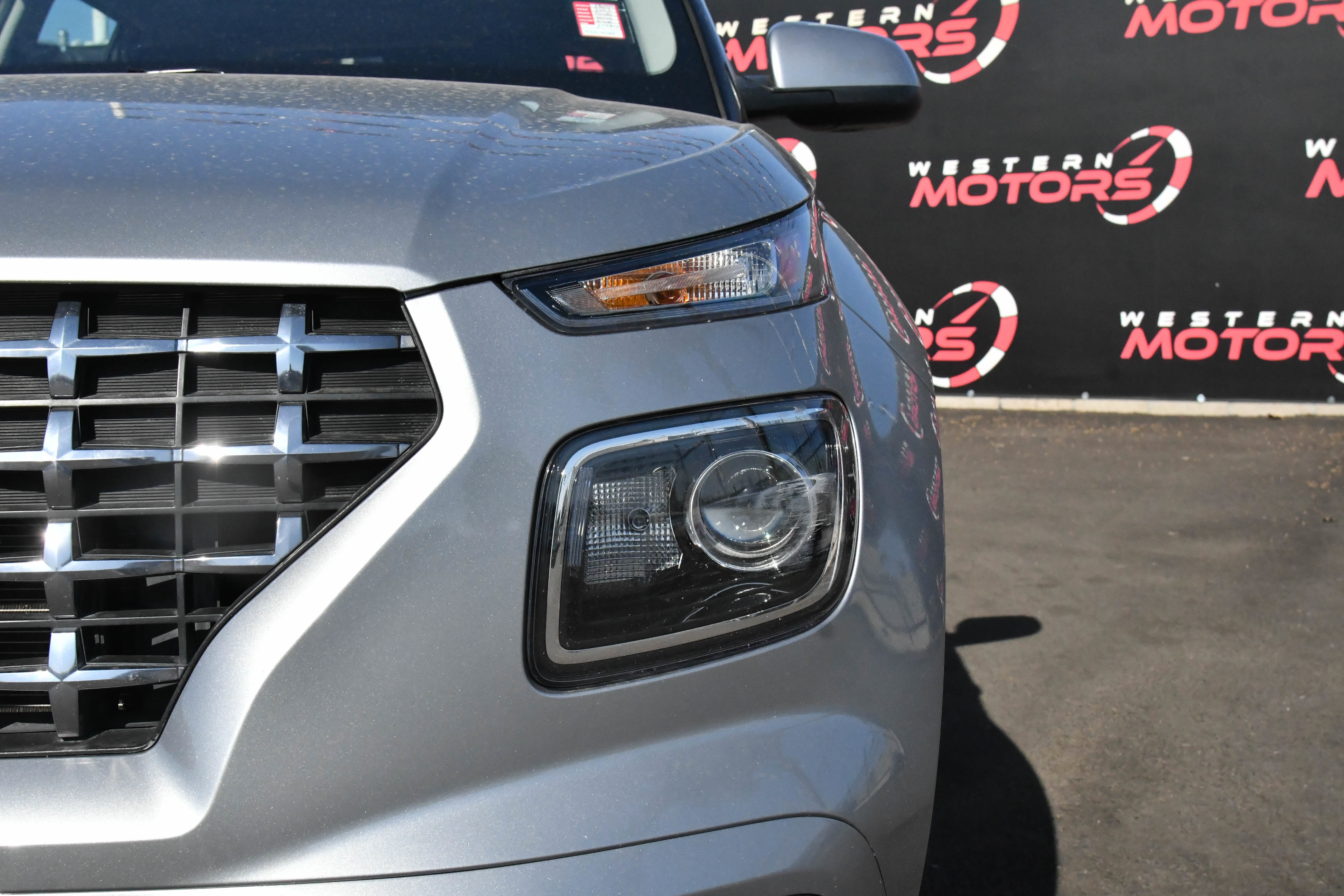 Used 2023 Hyundai Venue SEL w/ Cargo Package image 11