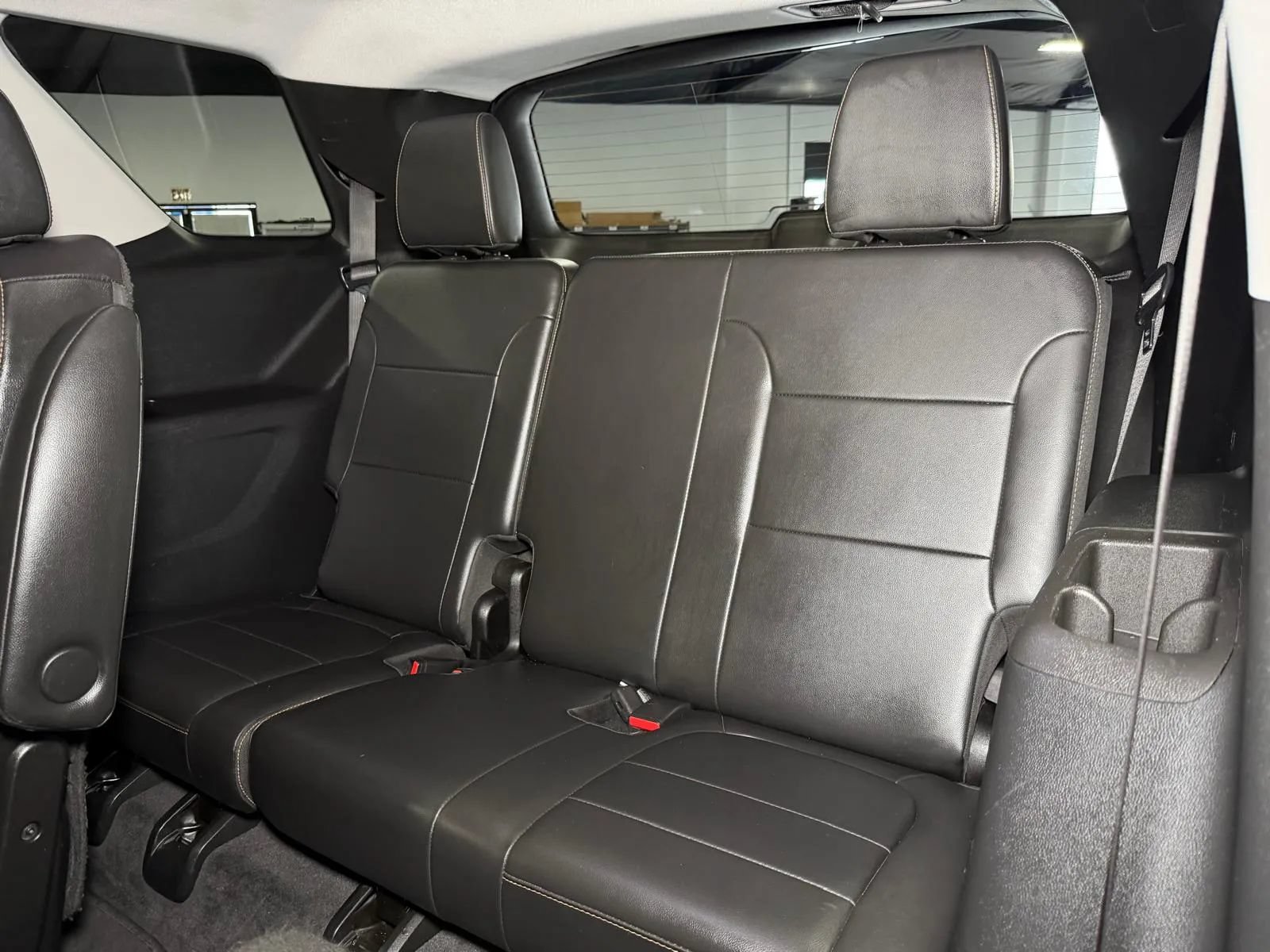 Used 2020 Chevrolet Traverse LT w/ LPO, Cargo Package FWD image 20