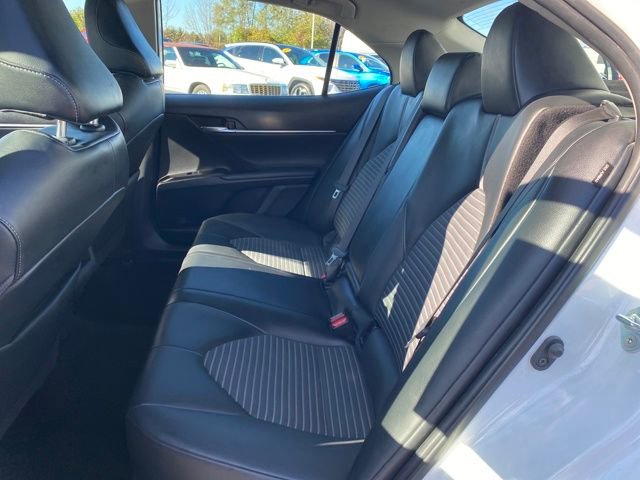 Used 2022 Toyota Camry SE image 15