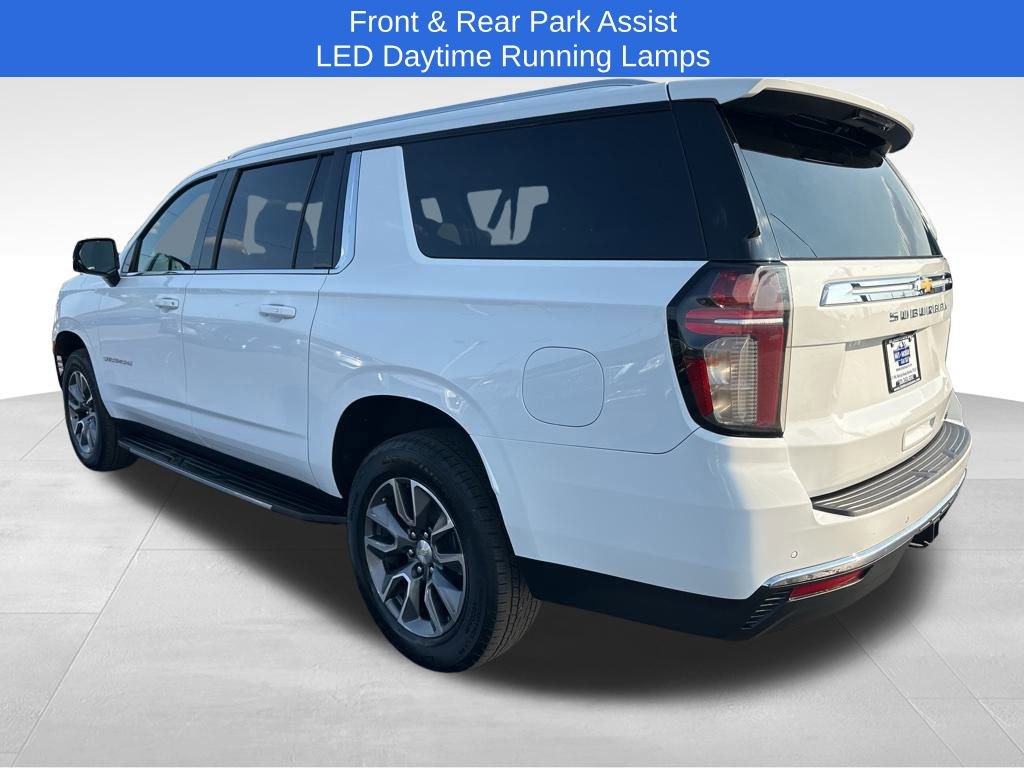 Used 2022 Chevrolet Suburban LT w/ Luxury Package image 9