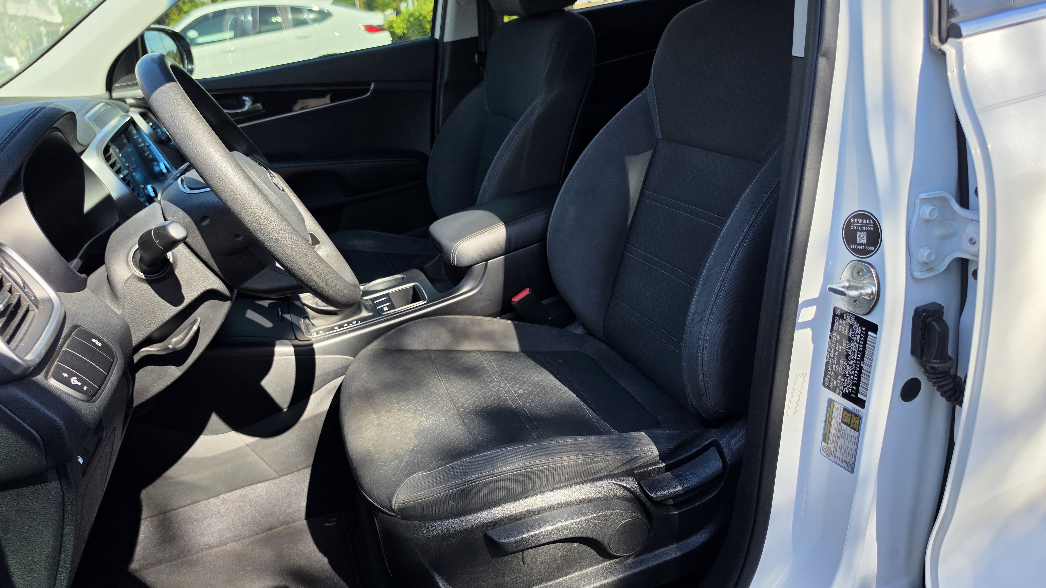 Used 2020 Kia Sorento L FWD image 26
