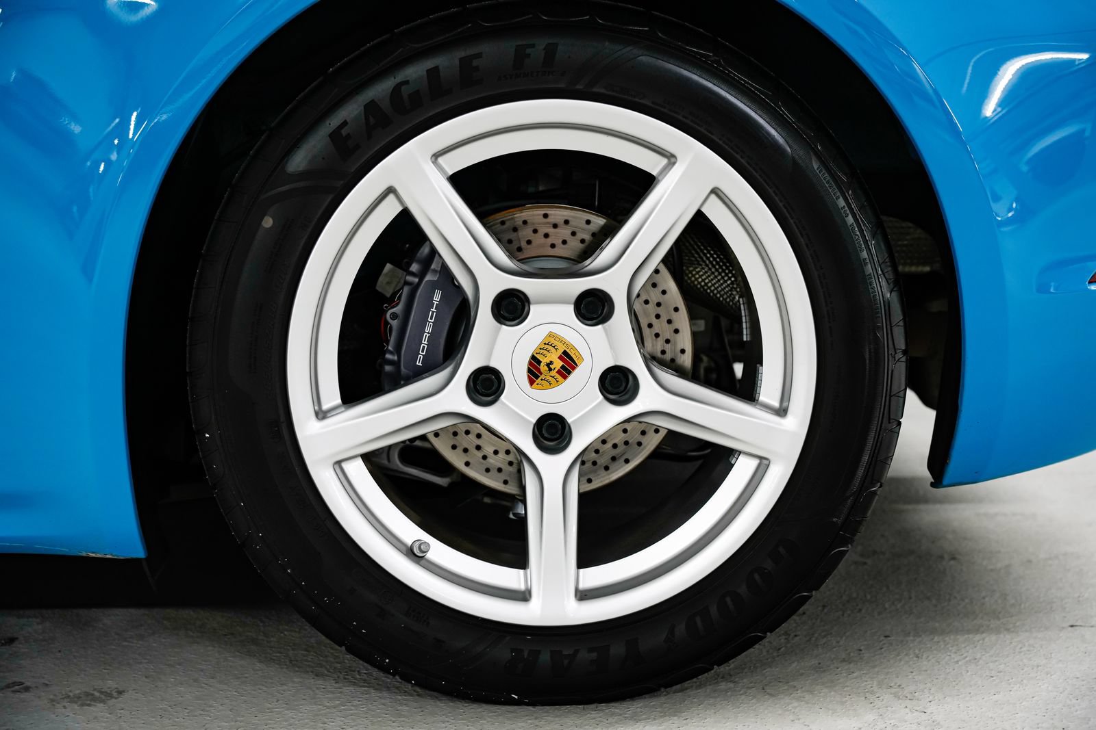 Used 2021 Porsche 718 Boxster RWD image 43
