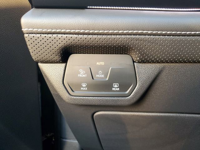 Certified 2026 Volkswagen Atlas Cross Sport SEL R-Line image 29