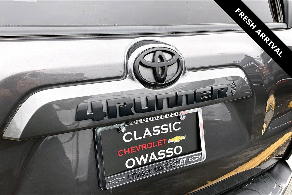 Used 2021 Toyota 4Runner SR5 Premium w/ Moonroof Package AWD/4WD image 24