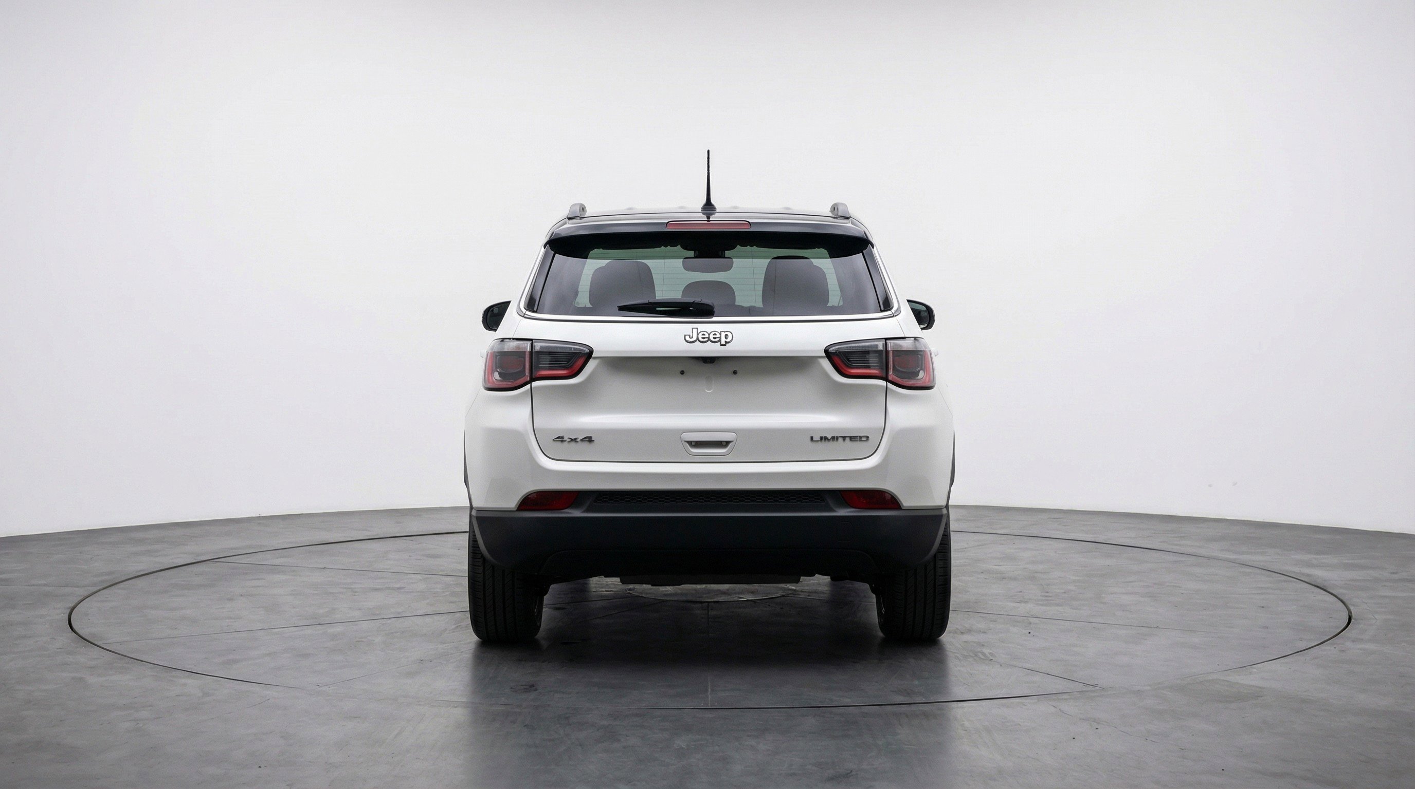 Used 2025 Jeep Compass Limited image 7