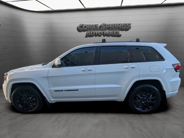 Used 2021 Jeep Grand Cherokee Laredo X RWD image 4