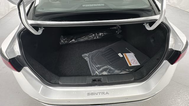 New 2025 Nissan Sentra SR w/ SR Premium Package image 15