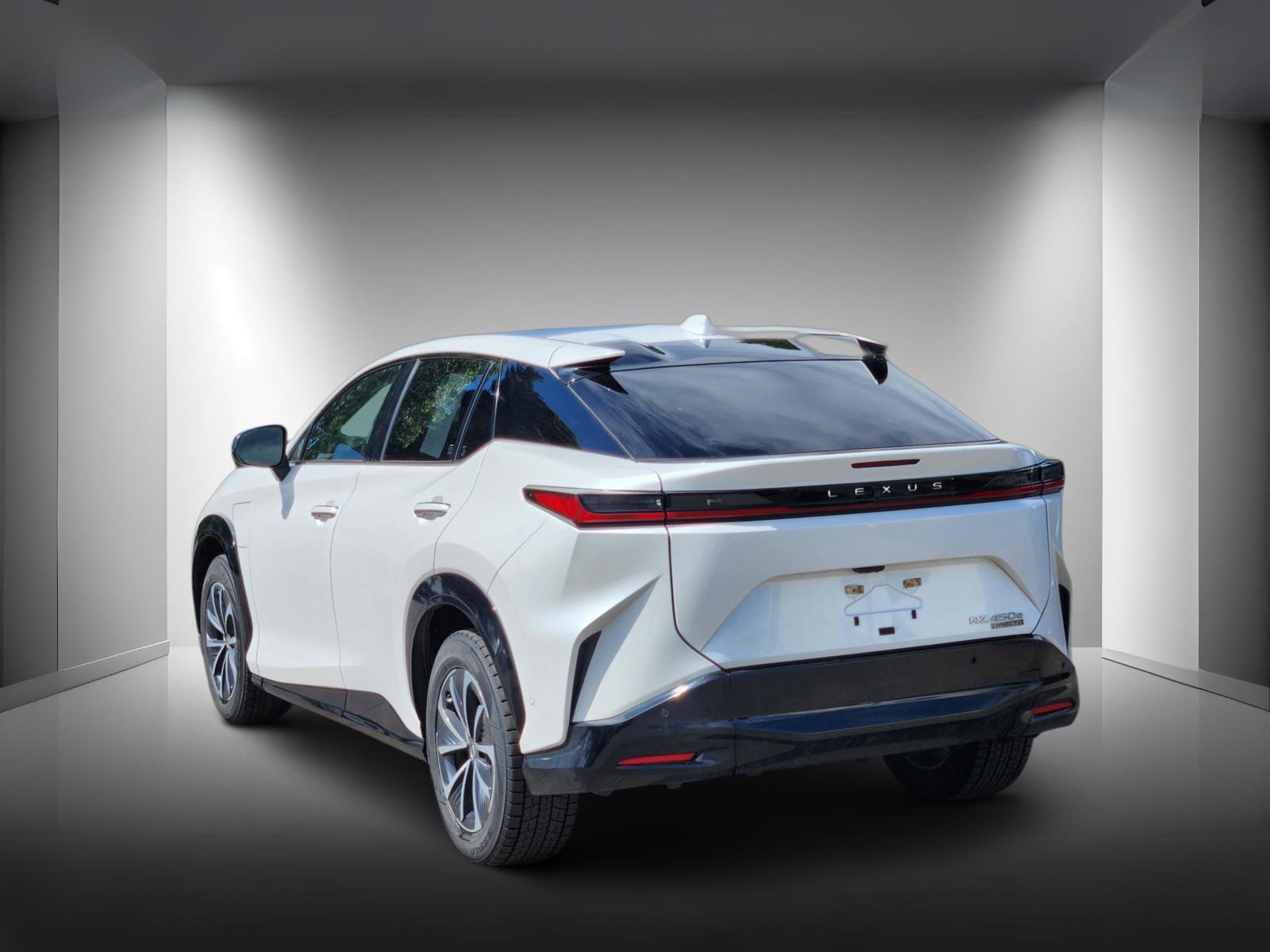 Used 2023 Lexus RZ 450e Premium w/ Technology Package AWD/4WD image 3