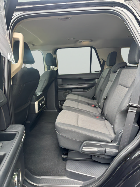 Used 2024 Ford Expedition XLT AWD/4WD image 22