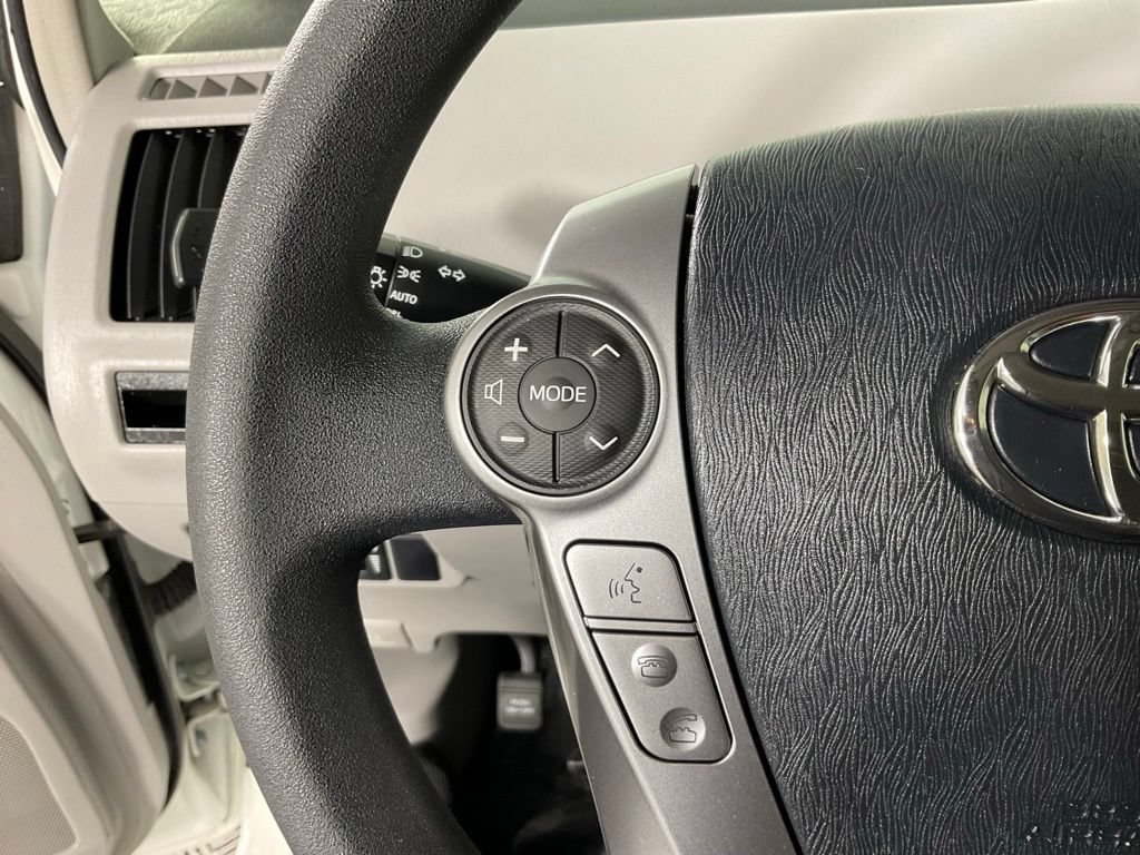 Used 2017 Toyota Prius V Three FWD image 23