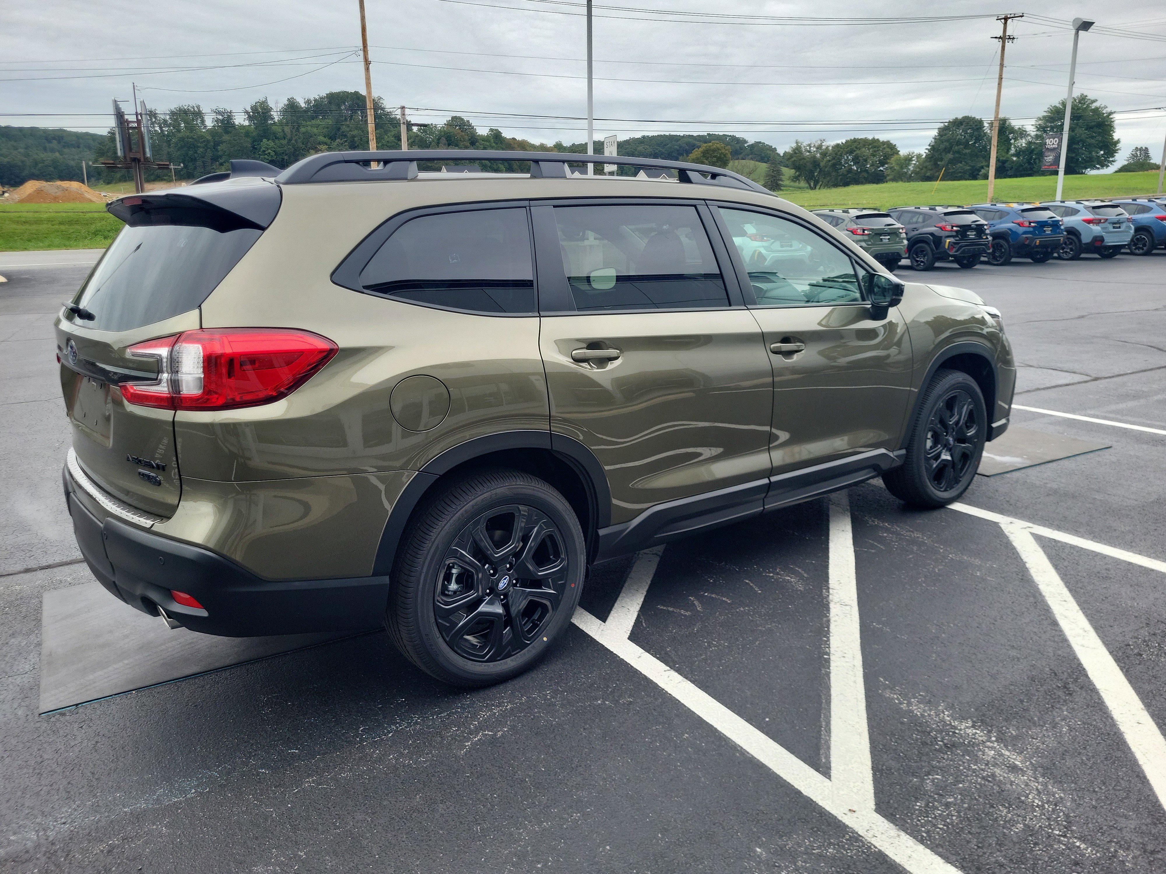 New 2025 Subaru Ascent Bronze Edition image 4