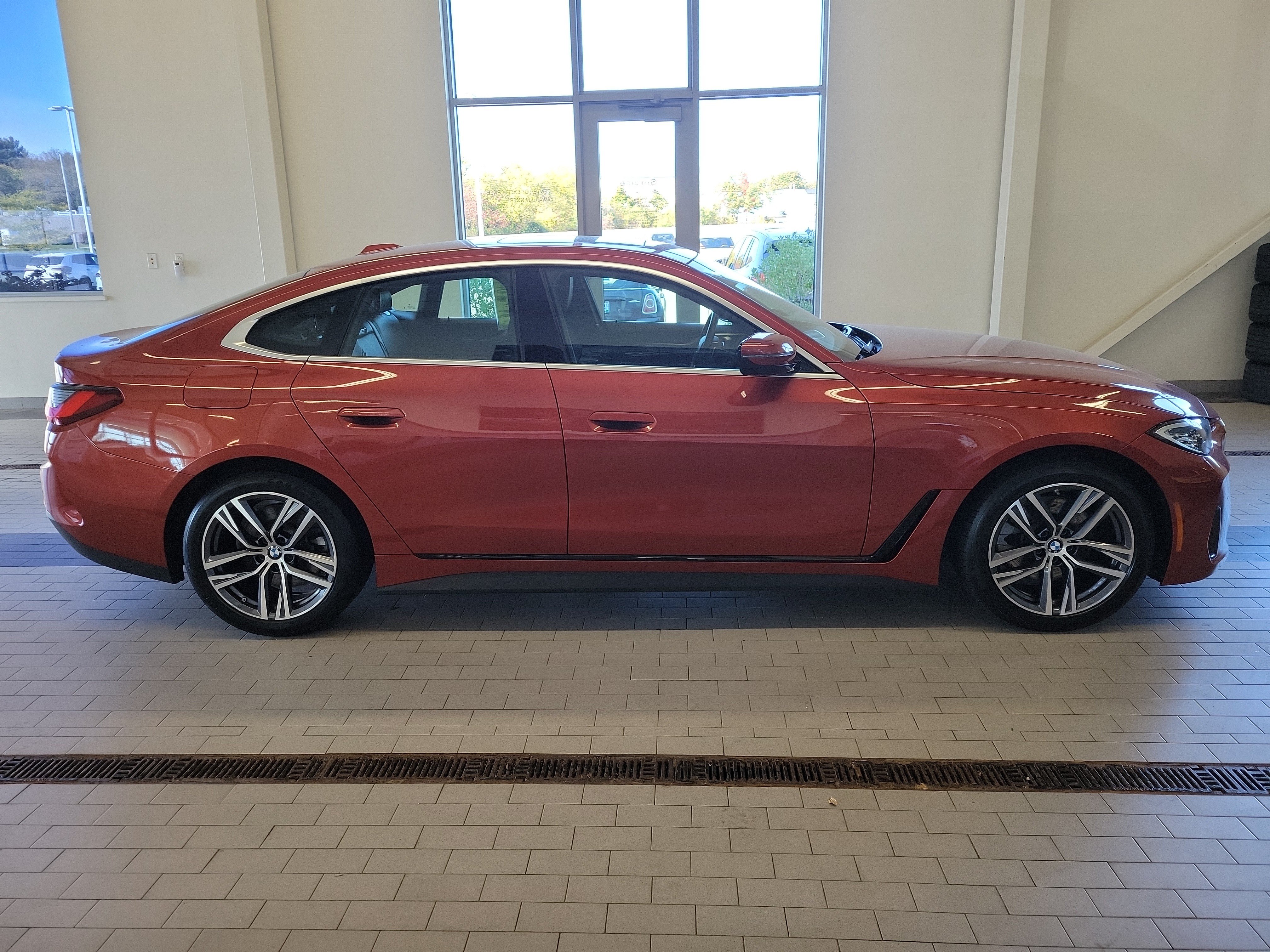 Used 2024 BMW 430i Gran Coupe xDrive w/ Premium Package AWD/4WD image 4