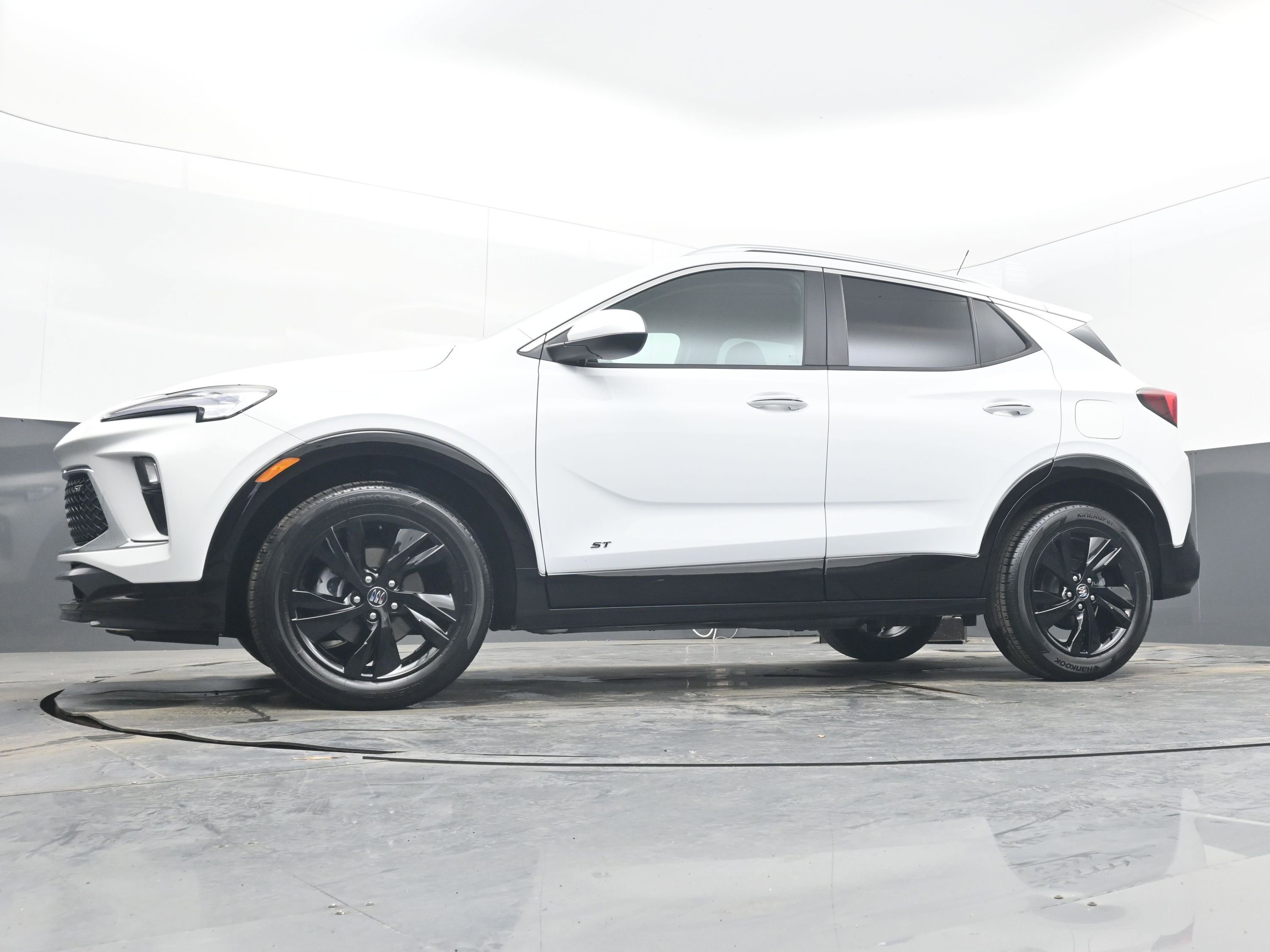 Certified 2026 Buick Encore GX Sport Touring w/ Comfort Package image 25