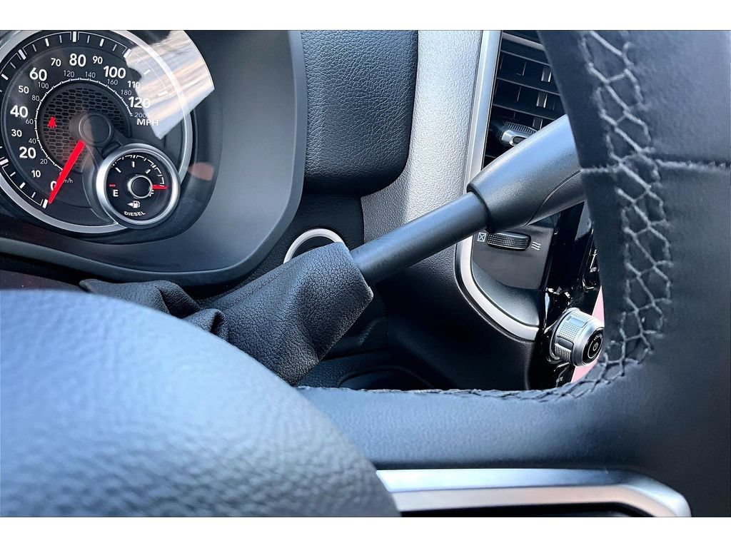 New 2026 RAM 3500 Big Horn AWD/4WD image 28