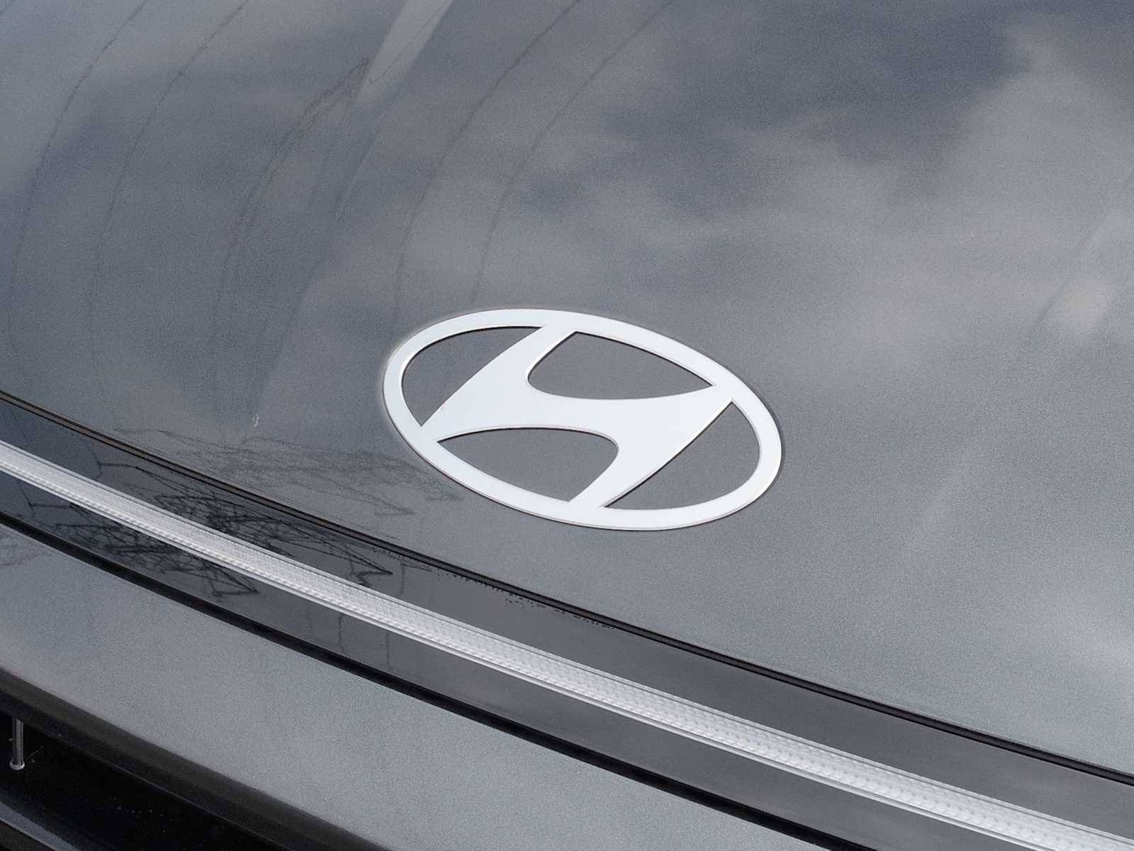 Used 2025 Hyundai Sonata SEL FWD image 12