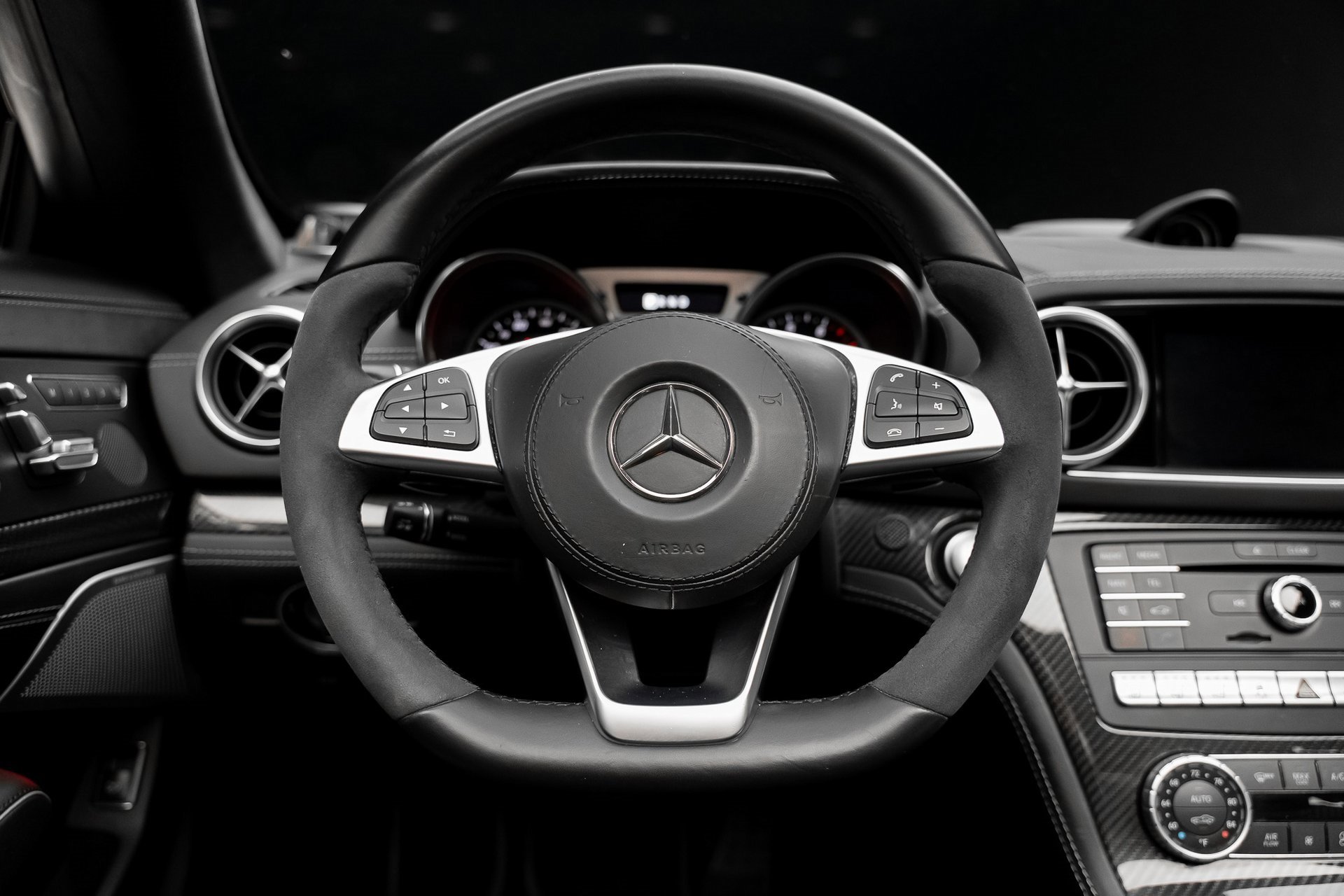 Used 2019 Mercedes-Benz SL 550 image 46