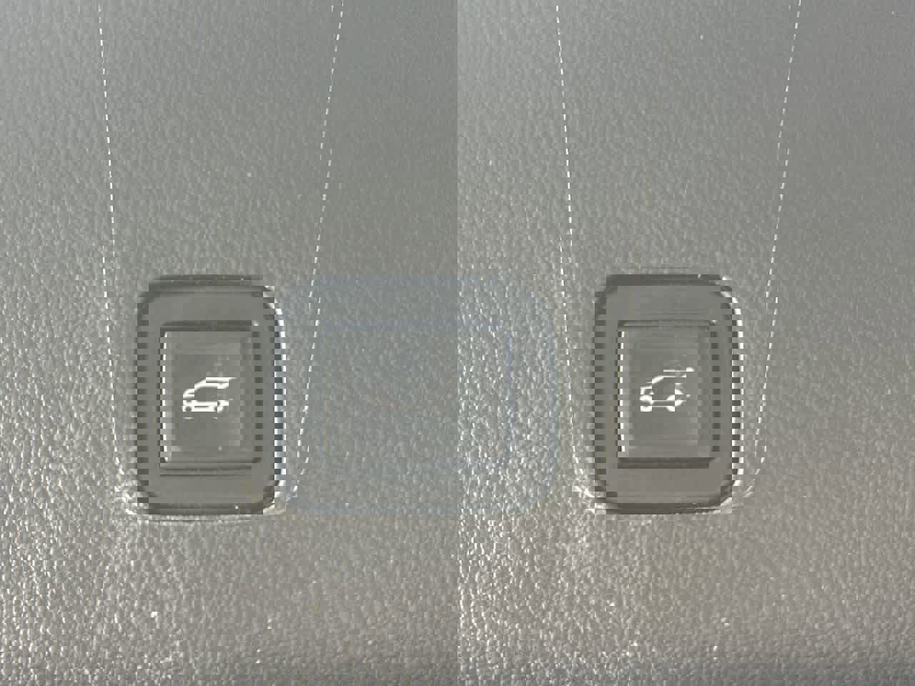 Used 2023 Chevrolet Traverse LT image 32