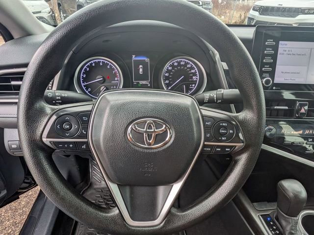 Used 2024 Toyota Camry LE w/ Convenience Package image 18