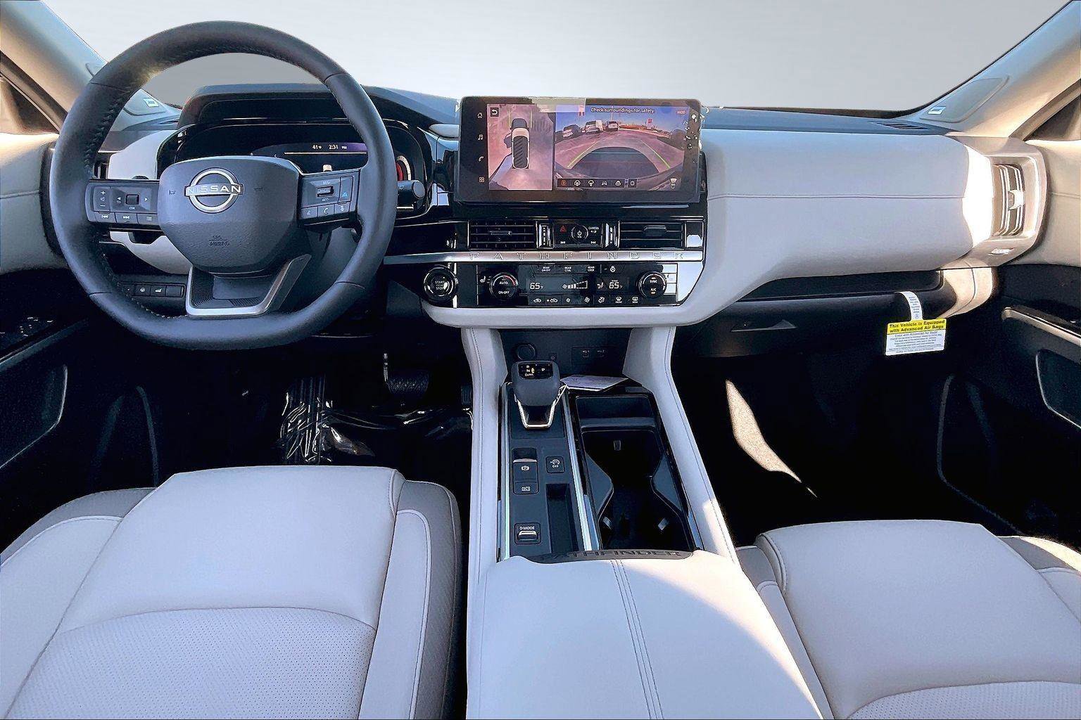 New 2026 Nissan Pathfinder SL image 6