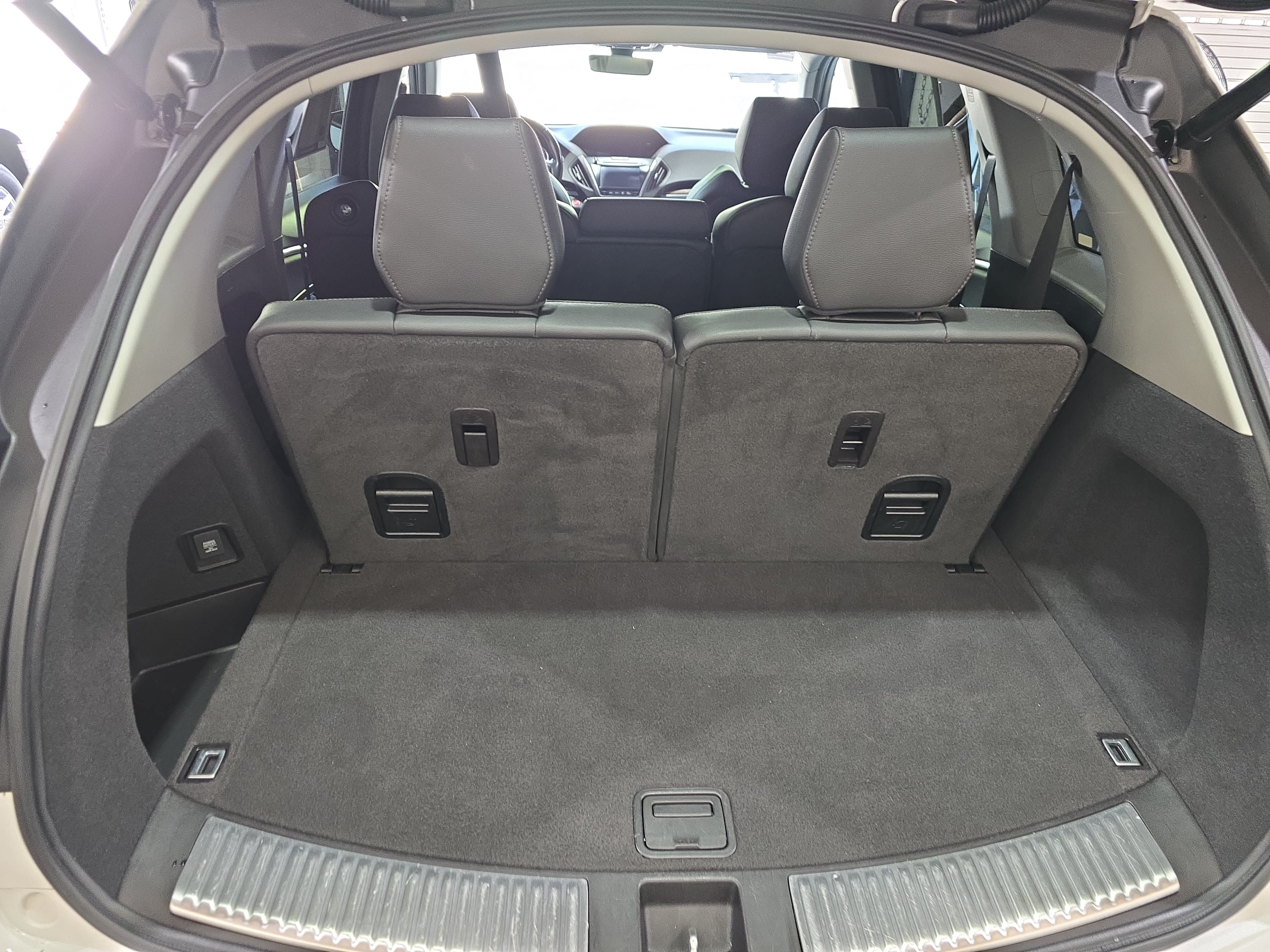 Used 2020 Acura MDX FWD image 39