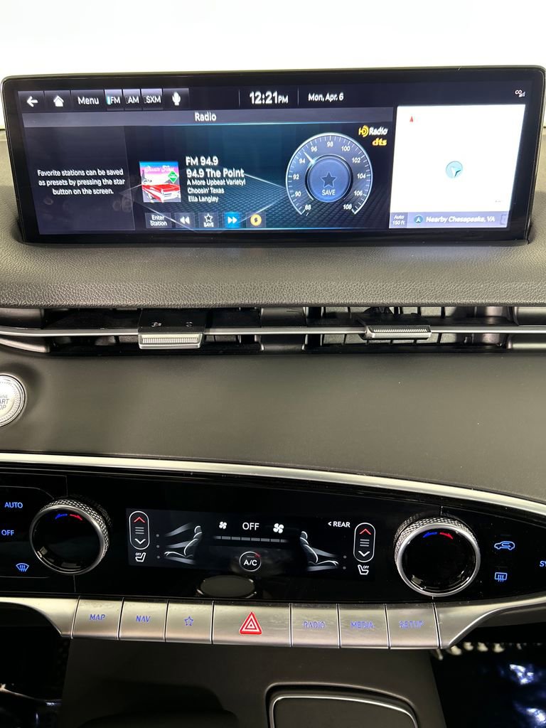 Used 2025 Genesis GV70 2.5T image 14