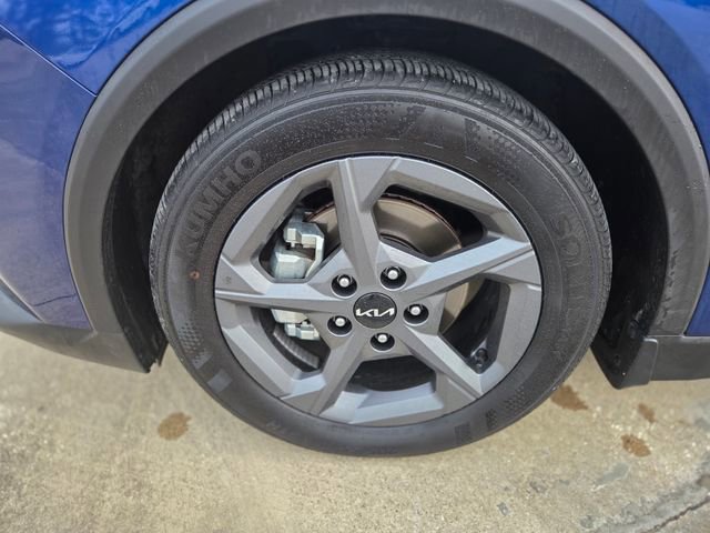 Used 2025 Kia K4 LXS image 10