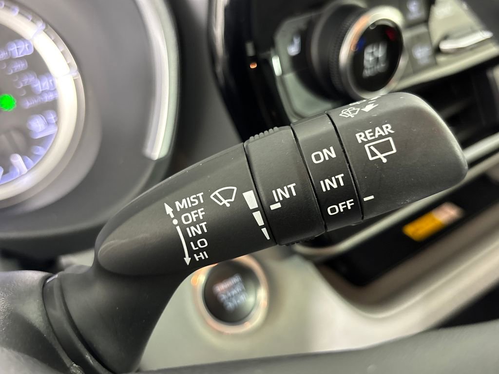 Used 2024 Toyota Highlander XLE image 17