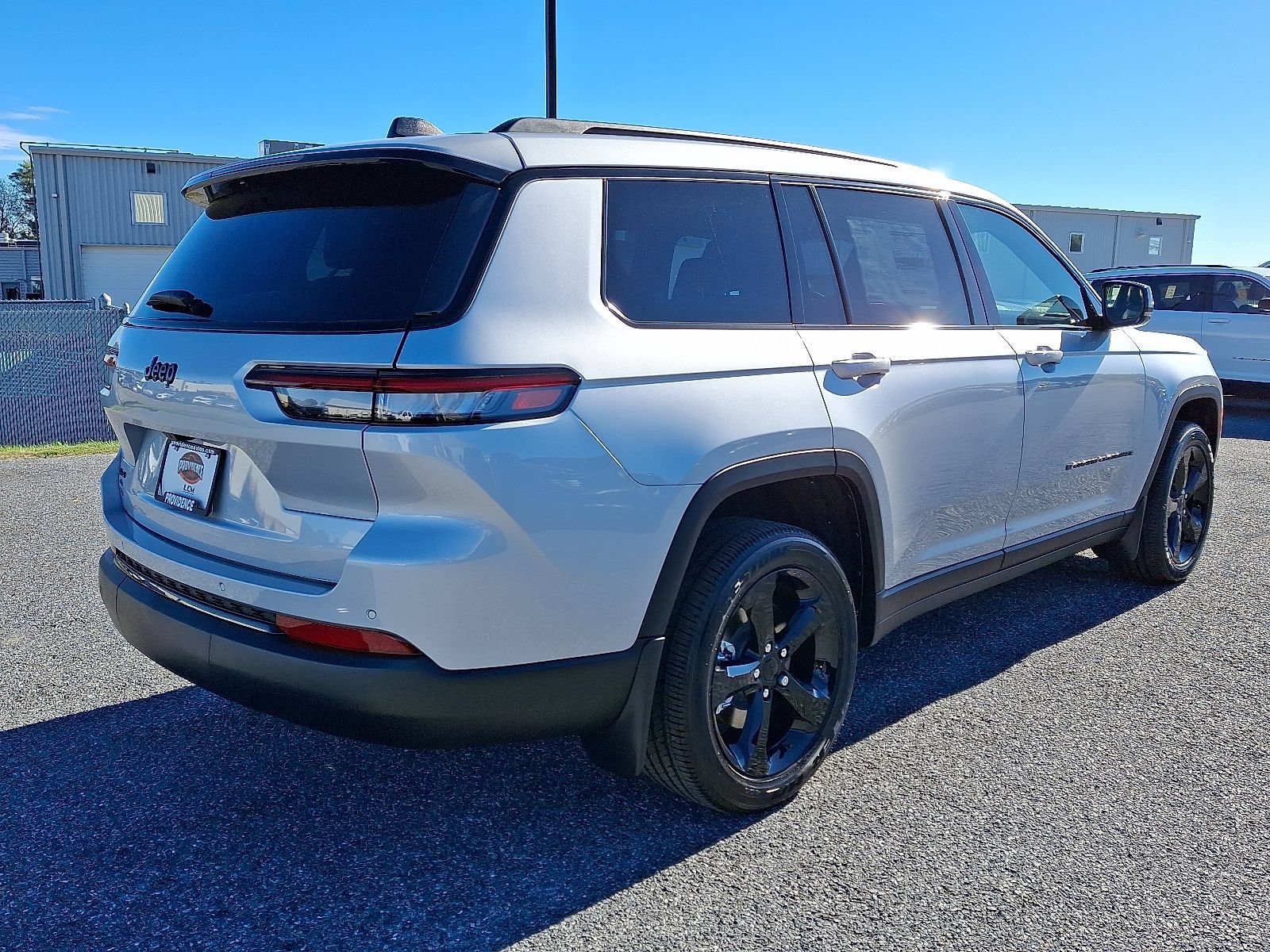 New 2025 Jeep Grand Cherokee L Altitude AWD/4WD image 4