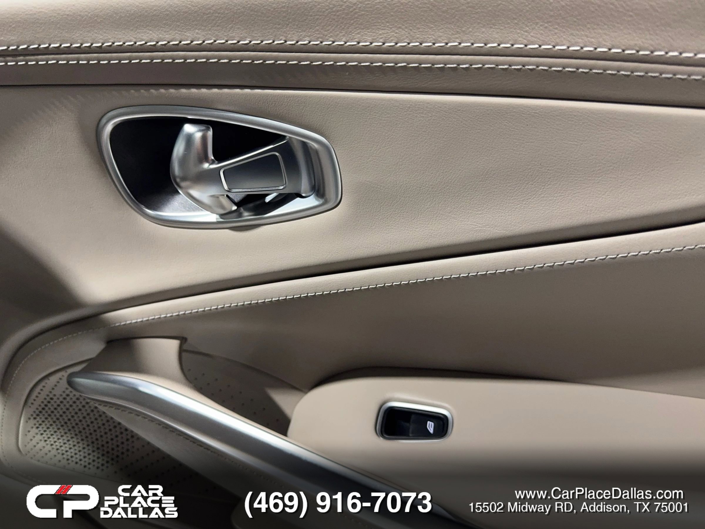 Used 2021 Aston Martin DBX image 29