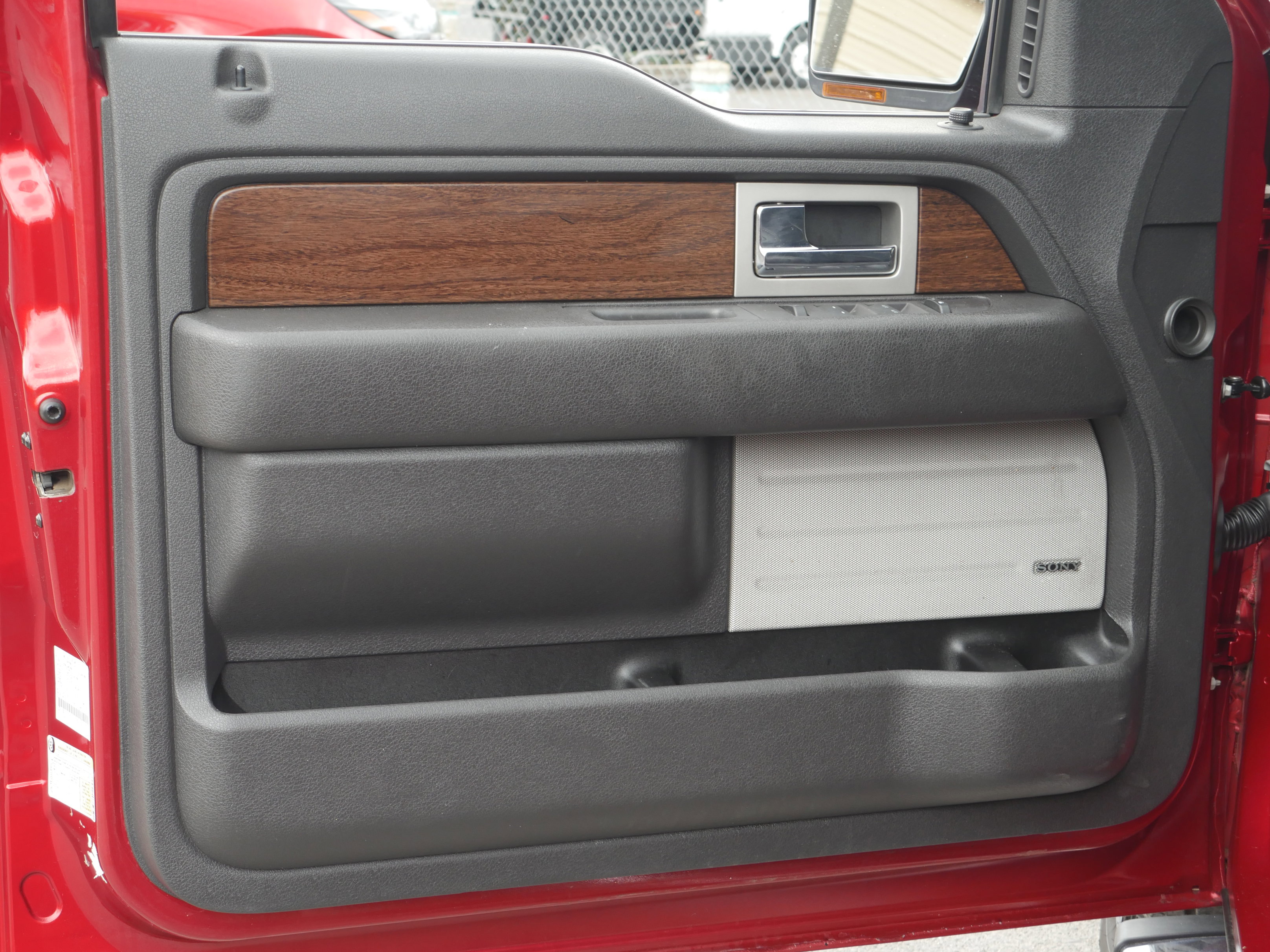 Used 2014 Ford F150 Lariat w/ Equipment Group 502A Luxury AWD/4WD image 35