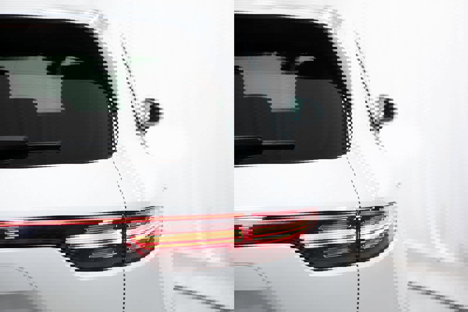 Certified 2022 Porsche Cayenne image 36