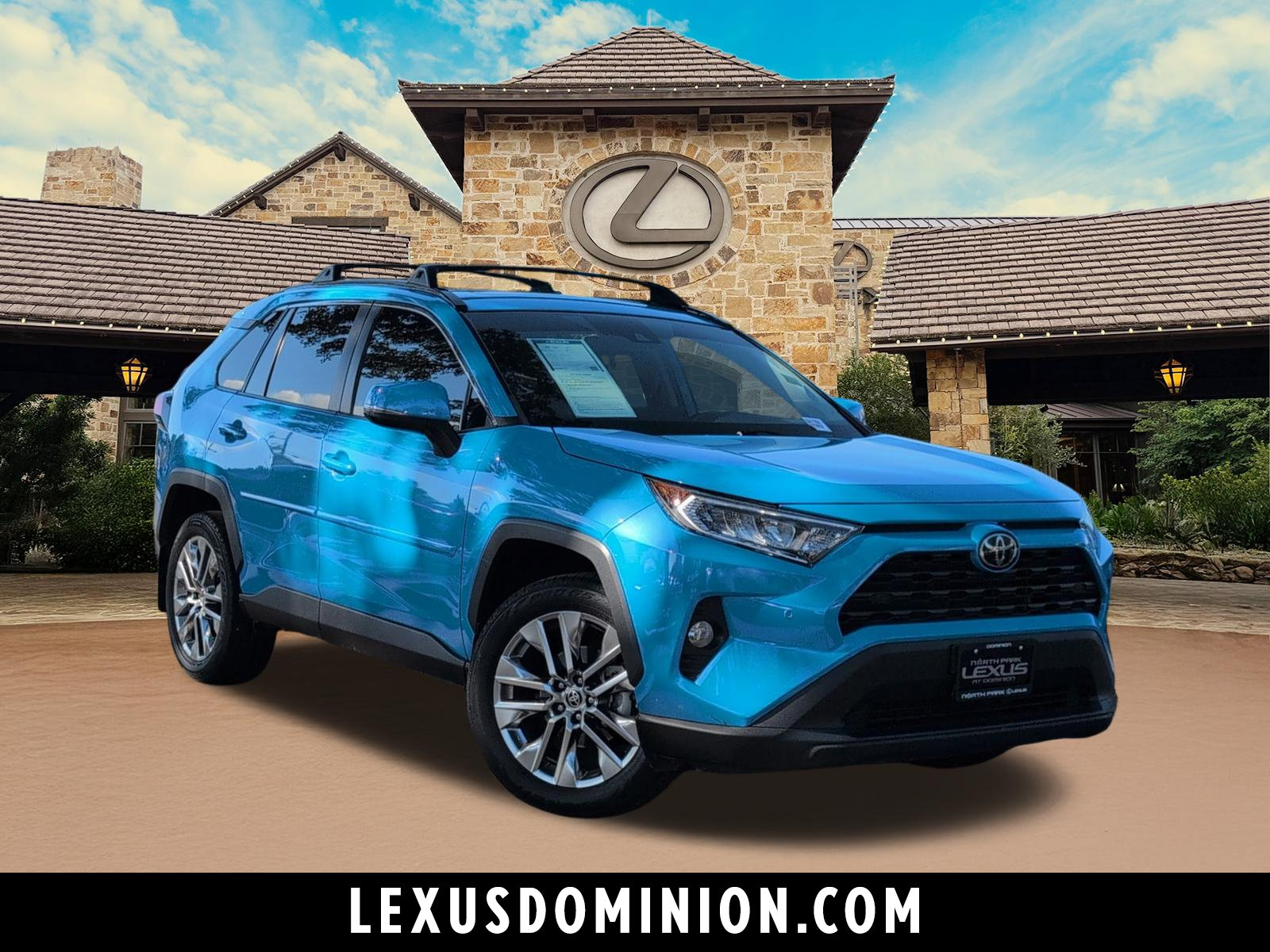 Used 2021 Toyota RAV4 XLE Premium FWD image 1