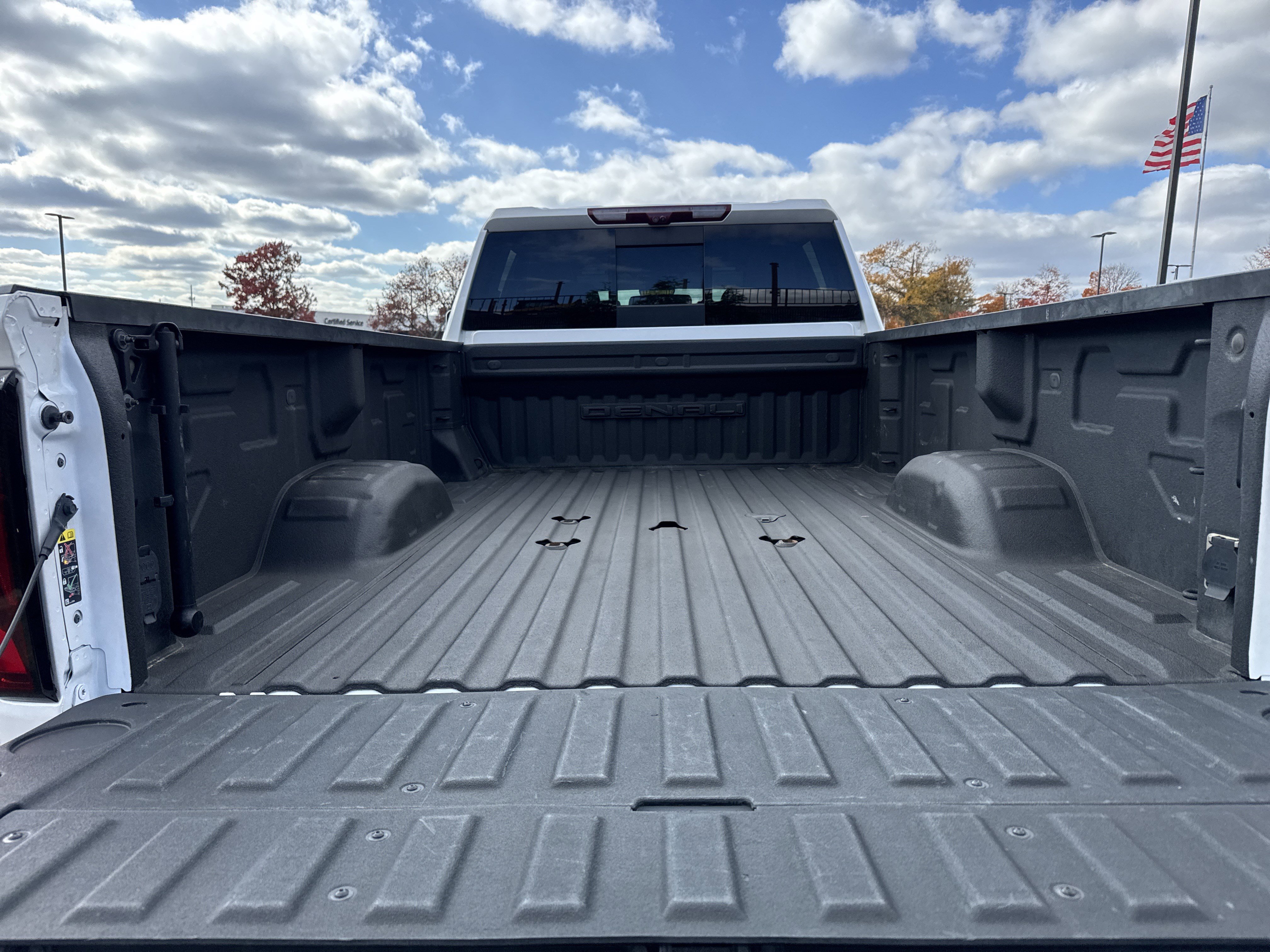 Used 2024 GMC Sierra 3500 Denali w/ Technology Package image 33