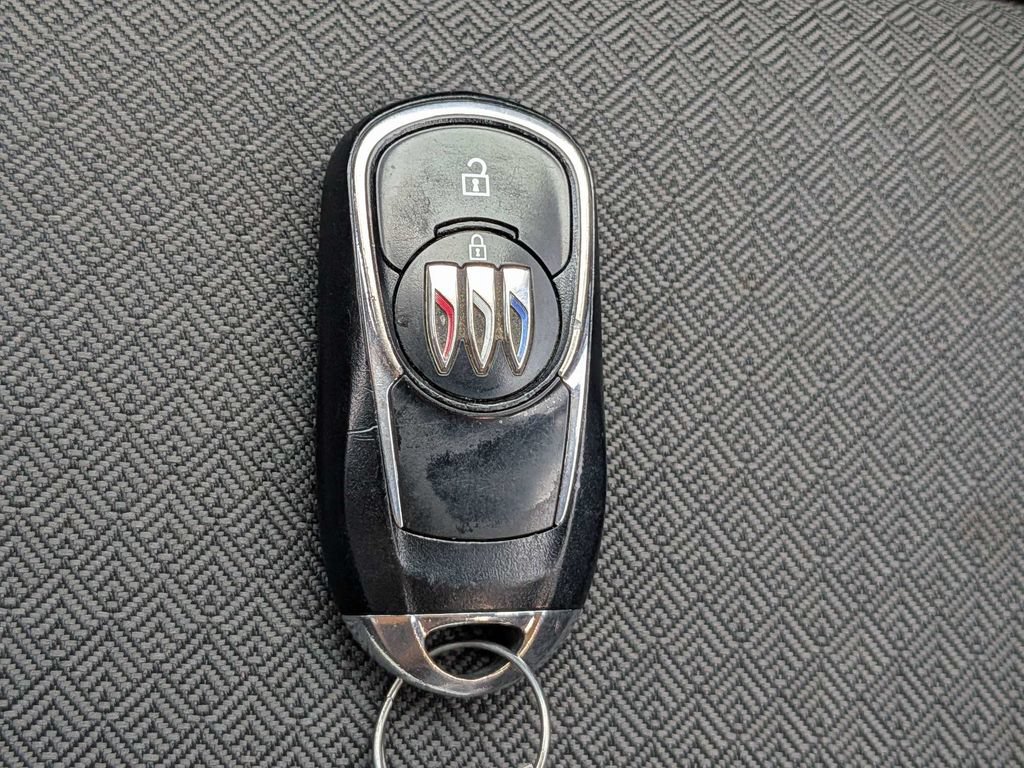 Used 2024 Buick Encore GX Preferred FWD image 28