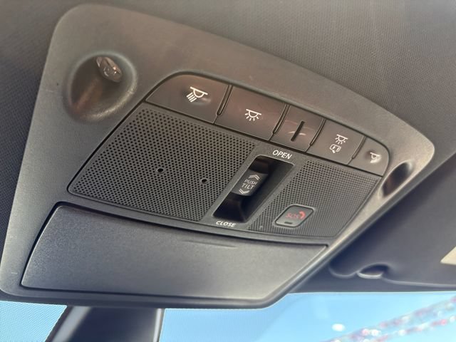 Used 2023 Nissan Maxima SR w/ Sport Mat Group FWD image 25