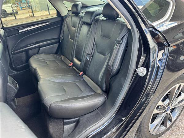 Used 2020 Ford Fusion Titanium FWD image 18