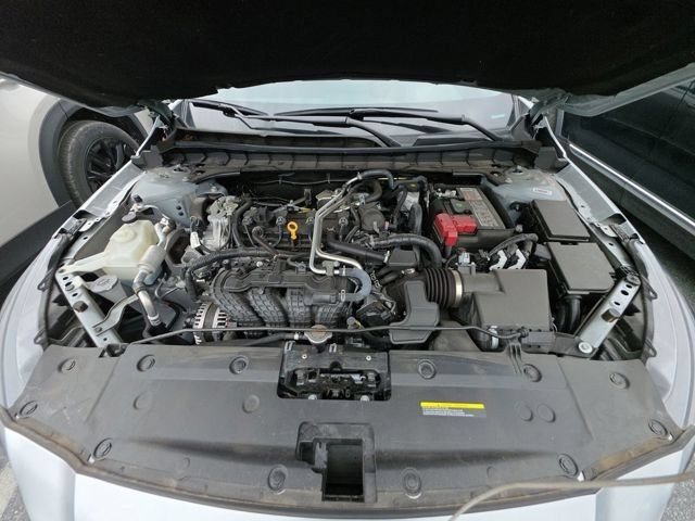 Used 2025 Nissan Altima 2.5 SR AWD/4WD image 13