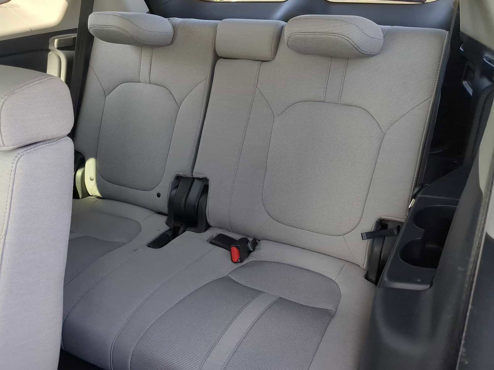 Used 2023 Honda Pilot LX image 23