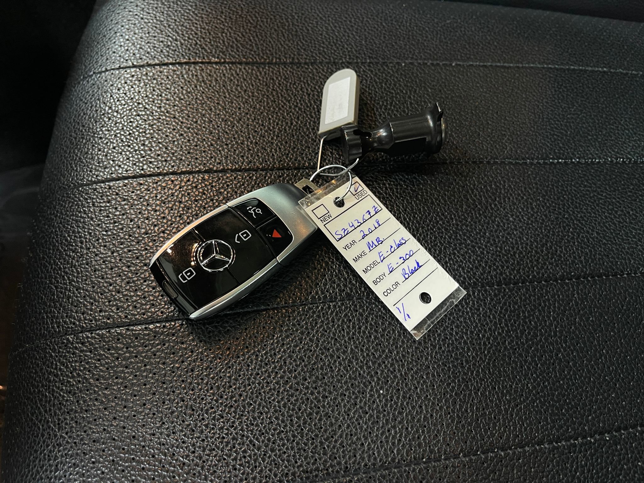 Used 2018 Mercedes-Benz E 300 E 300 image 39